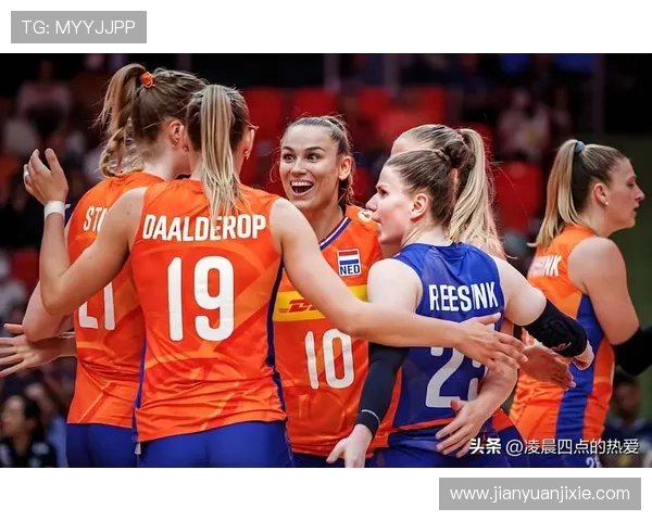 中国女排逆转胜泰国强势挺进亚洲杯决赛 卫冕之路再添动力 中国女排逆转胜泰国强势挺进亚洲杯决赛 卫冕之路再添动力