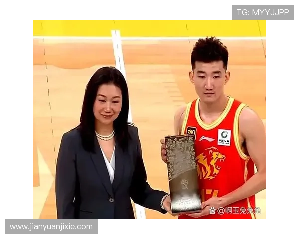 中国男篮迎战日本队决胜关键战 孙铭徽领衔出征亚洲杯生死之战 中国男篮迎战日本队决胜关键战 孙铭徽领衔出征亚洲杯生死之战