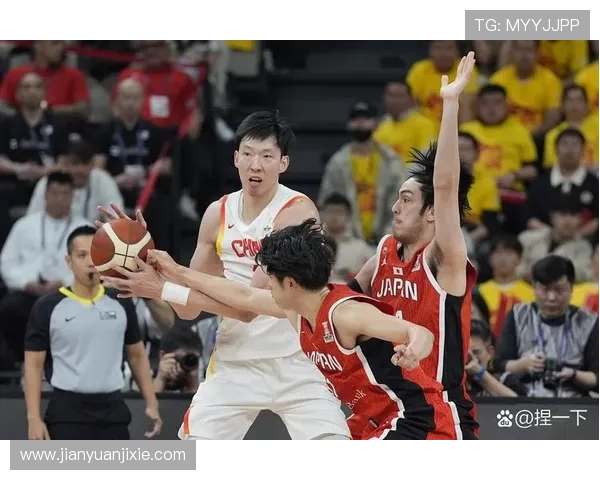 篮球世界杯激战正酣 中国男篮迎战塞尔维亚力争晋级四强