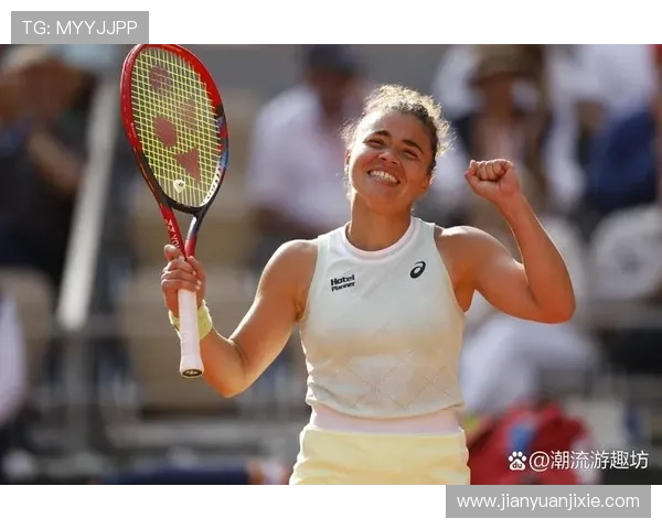 网球赛事激烈上演 全球顶级选手争夺年度冠军荣耀 网球赛事激烈上演 全球顶级选手争夺年度冠军荣耀