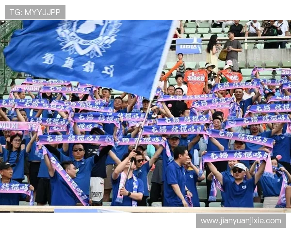 国内联赛焦点之战再掀高潮两队激烈对决持续上演引发球迷热议不断升温