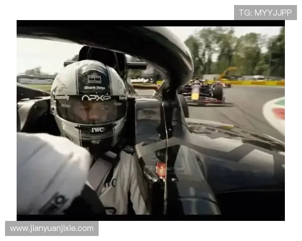 F1新赛季揭幕豪门车队博弈升级年轻车手成焦点规则变革引发关注